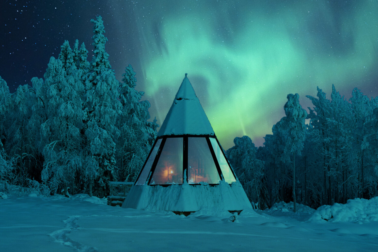 Northern lights hut